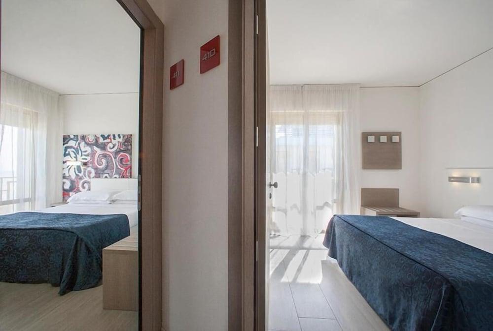 Hotel Imperial Palace リド・ディ・イエゾロ エクステリア 写真